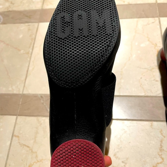 Camper, Black women's full-grain Mary Jane with red rubber outsole,95% new,US 6 - Picture 4 of 7